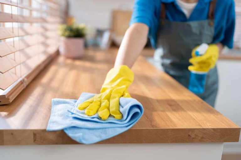 Struggling With Tight Turnarounds? Fast Cleaning Helps Prepare Rentals